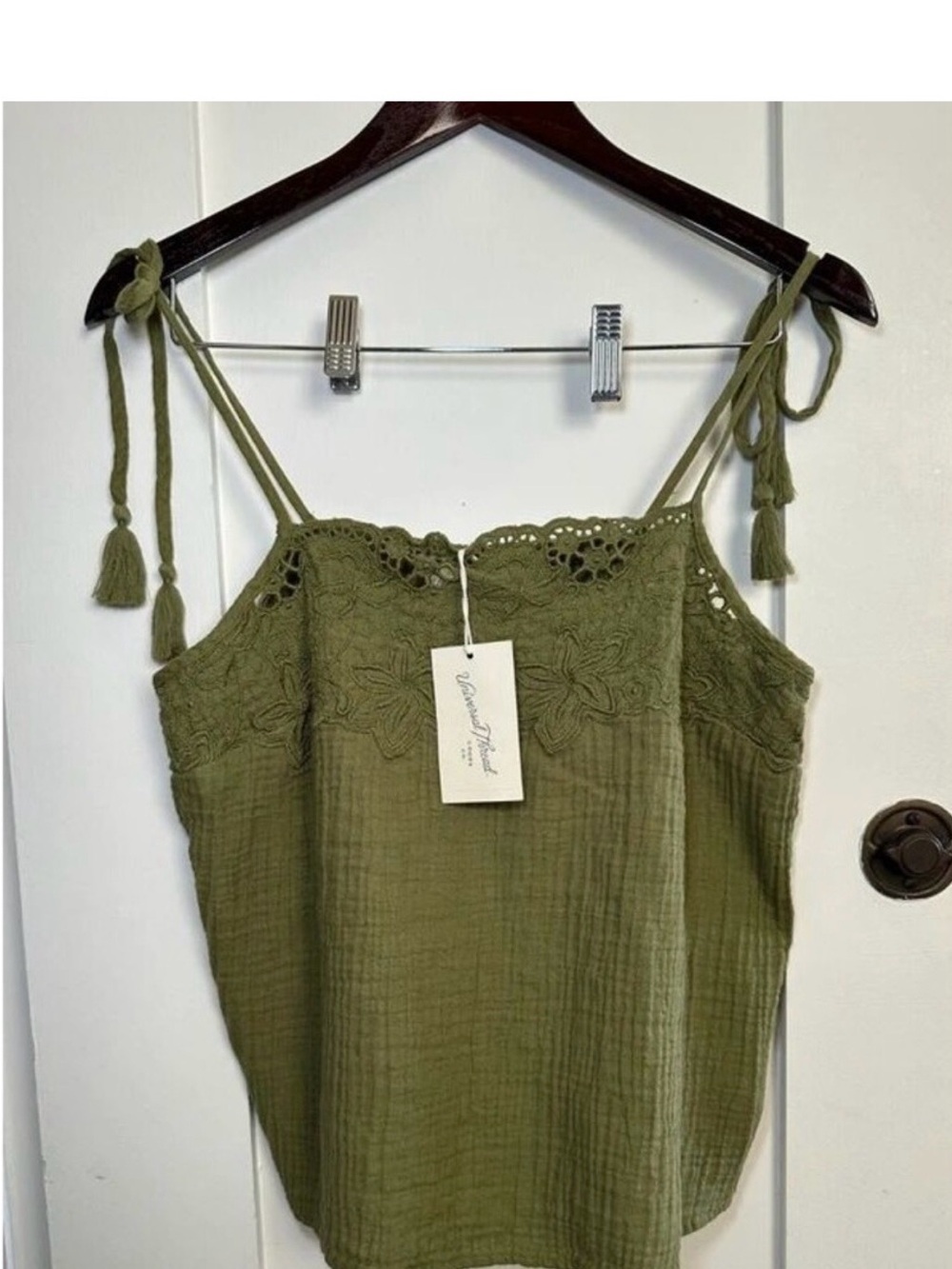 Olive Green Lace-Detail Tie-Strap tank top